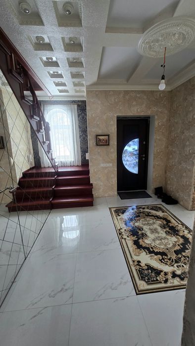 Продаж будинку м Тараща в сучасному ремонті