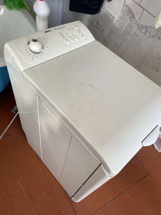 Пральна машина Zanussi ZWP580 на запчастини