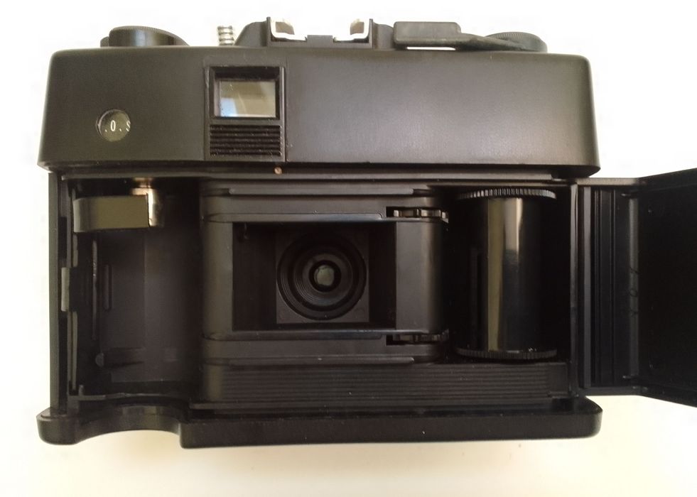 Máquina fotográfica Bencini Comet 235