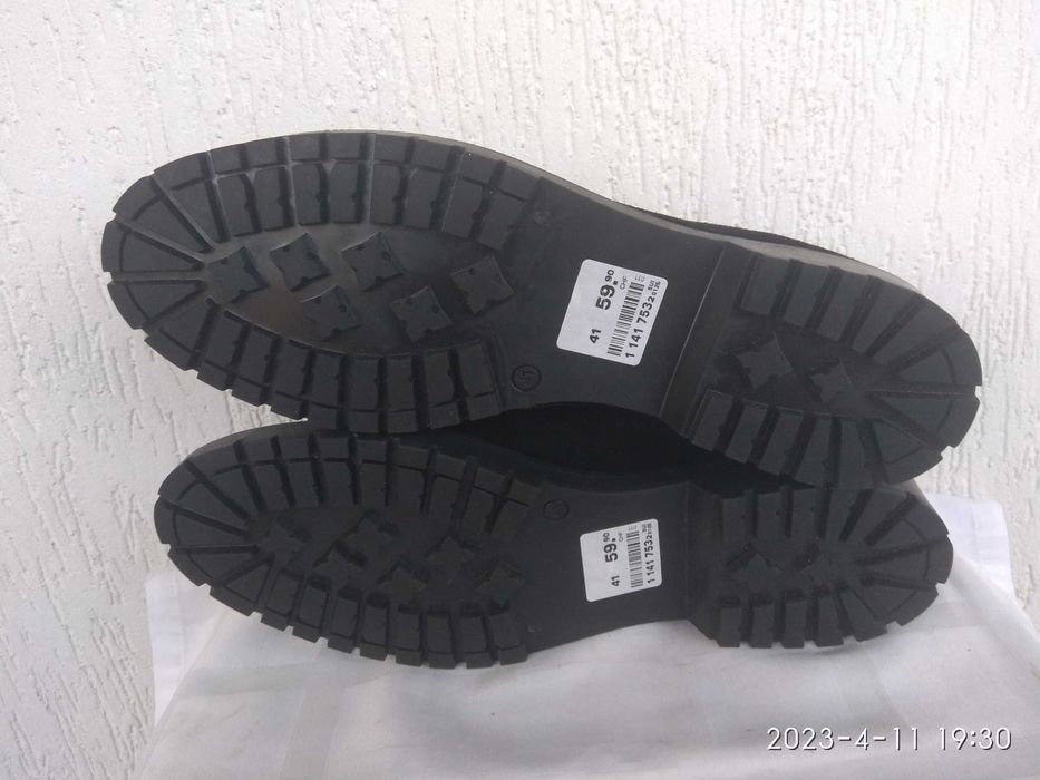 Брендовие замшевие туфли,оксфорди 5th Avenue р.41