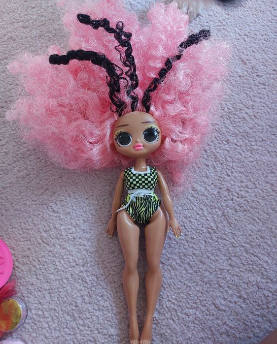 Lalka L.O.L. Surprise O.M.G. Paradise VIP O.M.G. swimming suit różowe