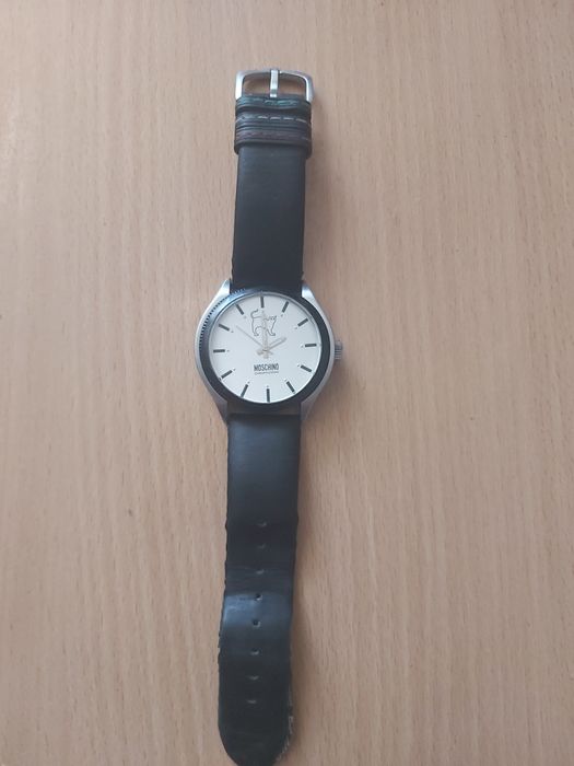 Годинник Moschino MW0069