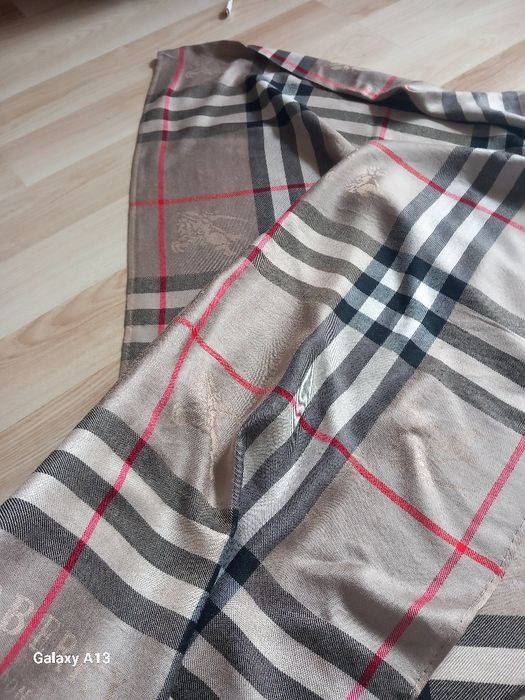 Duży kaszmirowy szalik burberry