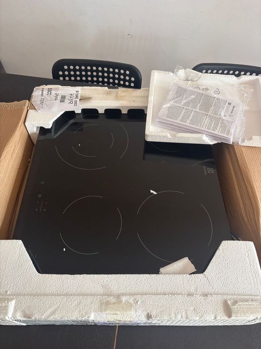 Placa vitroceramica eletrolux NUNCA USADAA!!