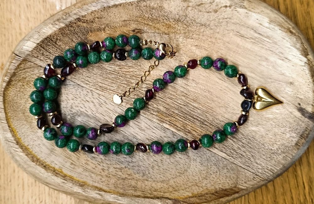 Naszyjnik z kamieni naturalnych