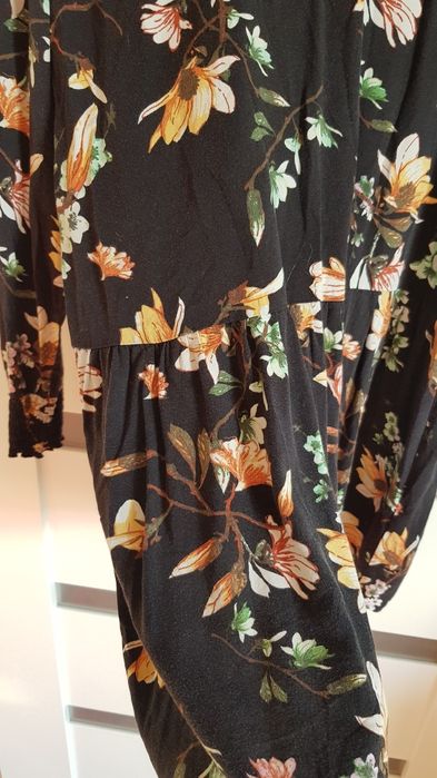 Vila sukienka w kwiaty r L