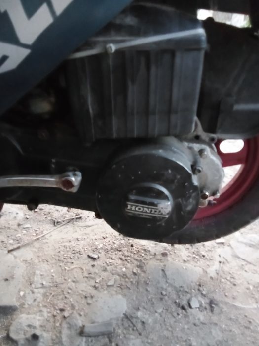 Продам мопед Леад