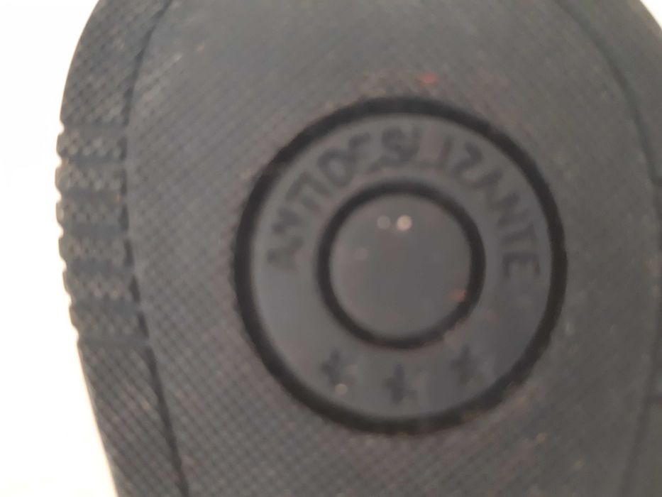 Sapatos clássicos para bebé tipo Mocassin