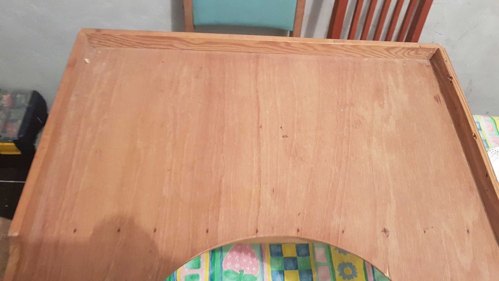 Mesa antiga pequeno almoço na cama