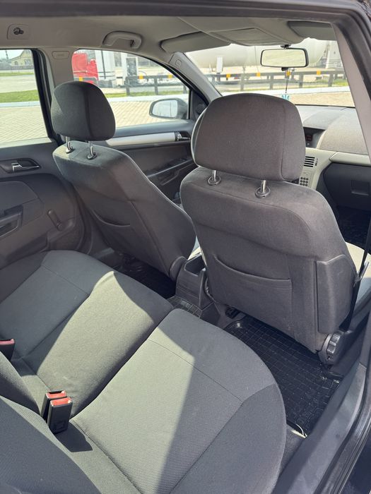 Продам Opel Astra H