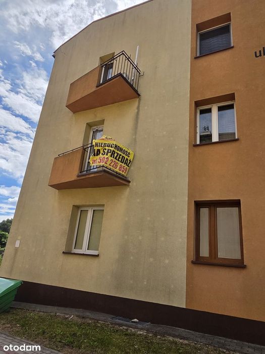 Duża widna kawalerka z balkonem 38m2 w centrum miasta Końskie