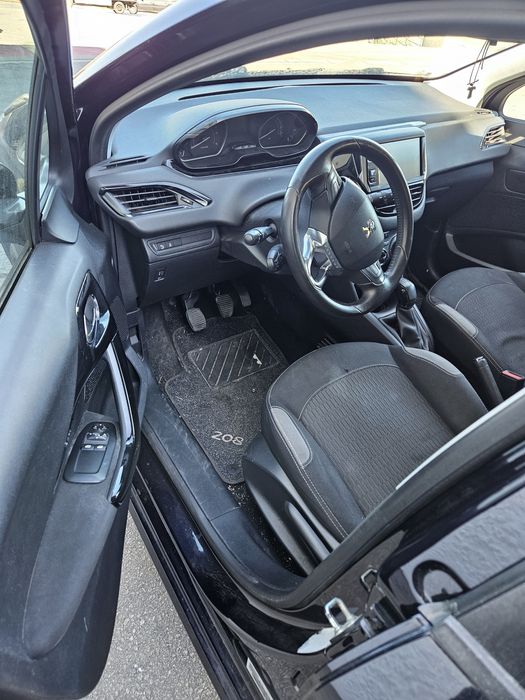 Peugeot 208 1.6 BlueHDi de 2017 para peças
