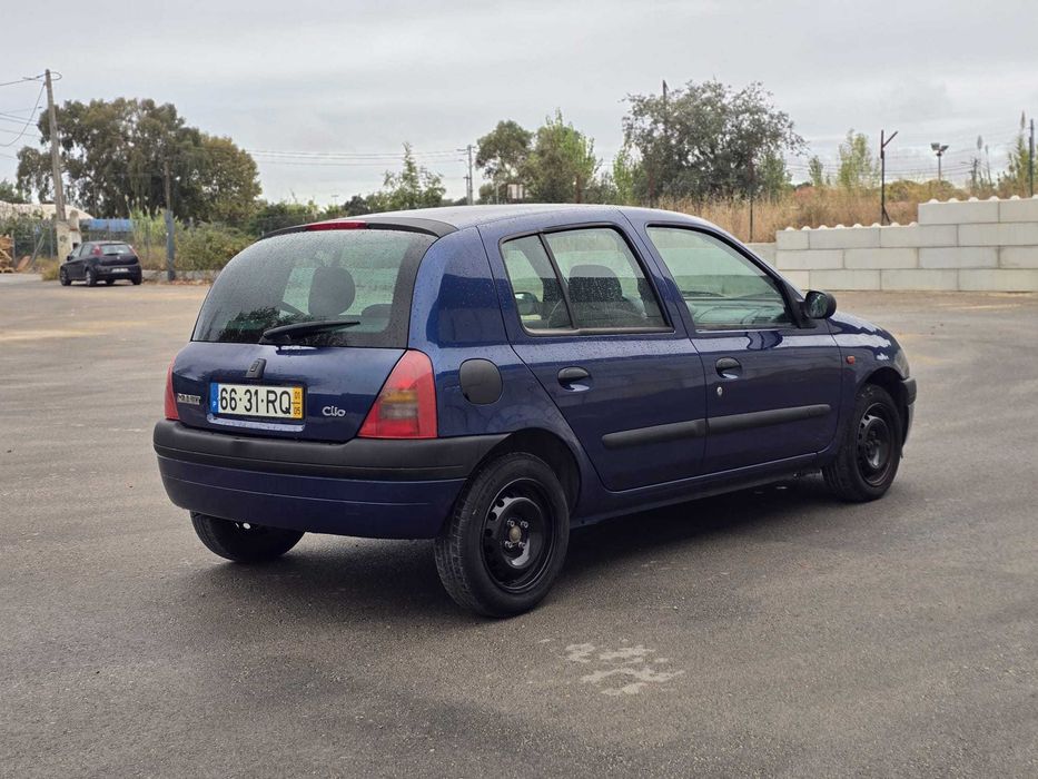 Renault Clio 2001 — photo 3