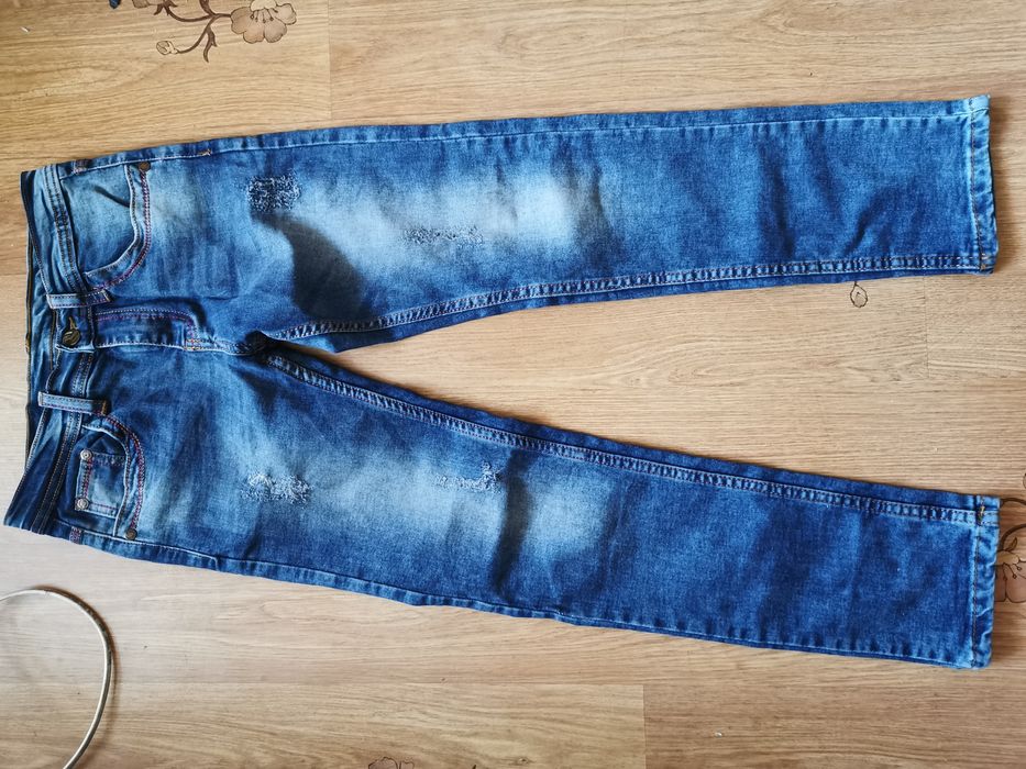 Джинсы на модника