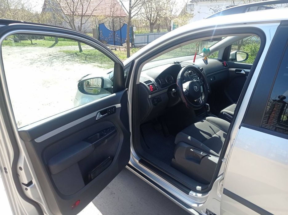 Продам Volkswagen touran