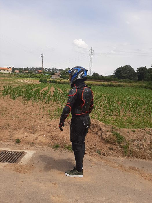 Armadura Completa MotoCross (Nova/Nunca usada) – Proteção Total