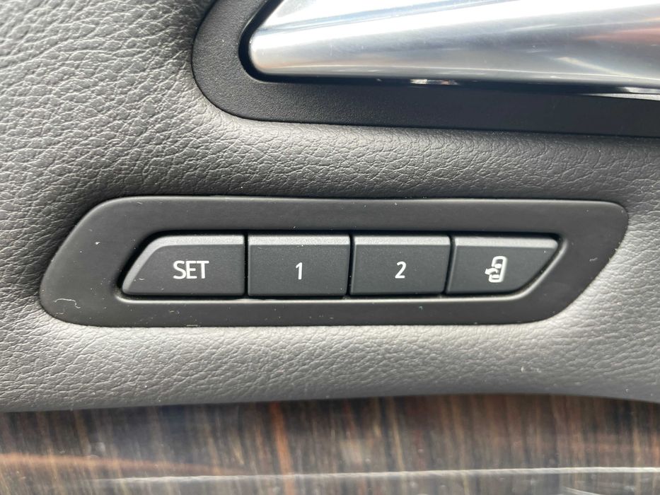 Cadillac XT4 w całości lub na części