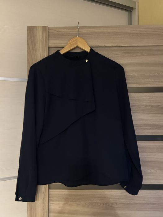 Стильна жіноча блуза Zara basic синього кольору