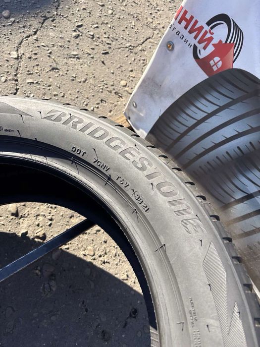 Шини нові 235/50 R19 Bridgestone зима