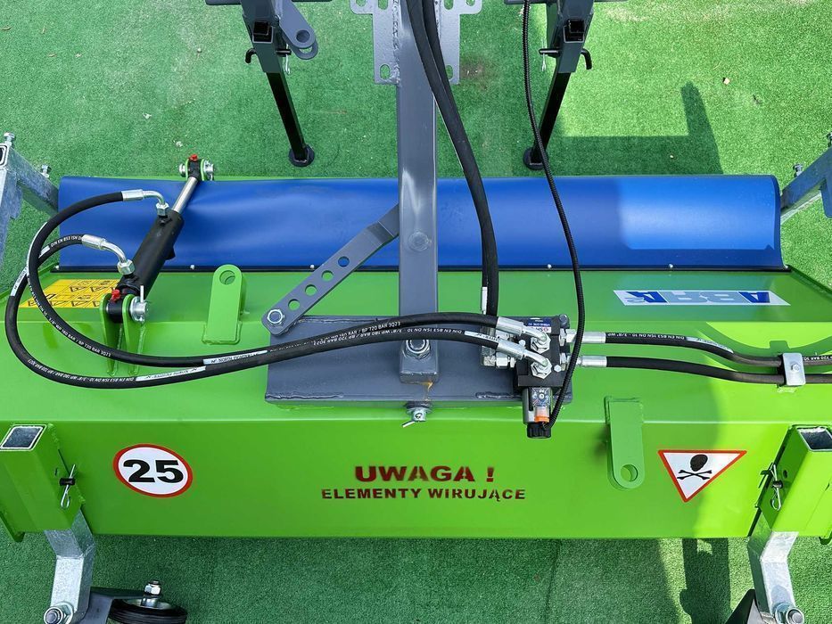 MINI Zamiatarka hydrauliczna do traktora ciągnika kostki drogowa