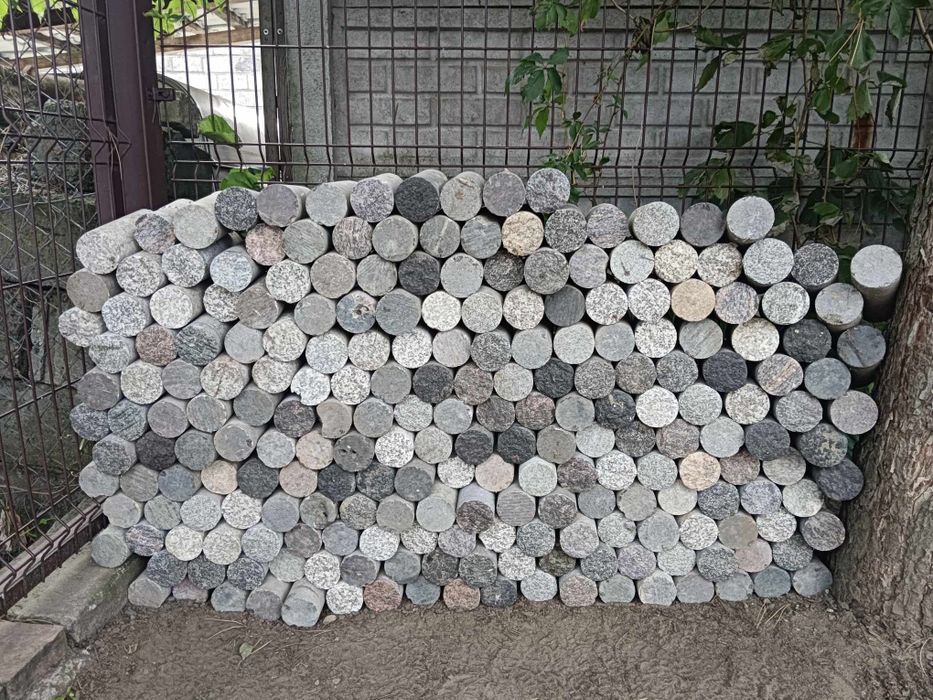 Paliki do falisady kamienne