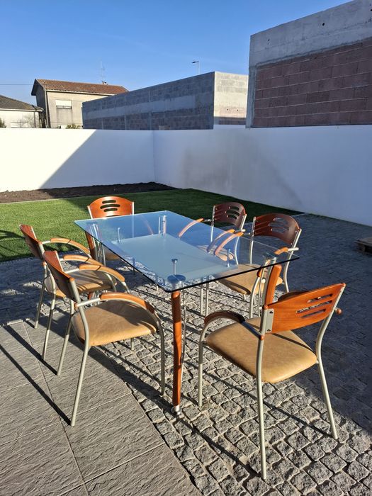 Conjunto mesa + 6 cadeiras