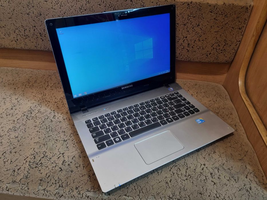 ноутбук Samsung qx410 i5/RAM 4Gb/HDD 320Gb/GF GT420