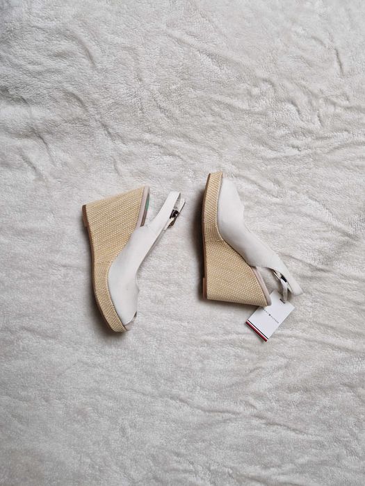 Nowe buty sandały damskie na koturnie Tommy Hilfiger rozmiar 37