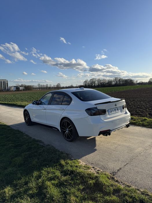 BMW F30 2.0T xDrive 2015, M-пакет находиться в Франкфурті на майні