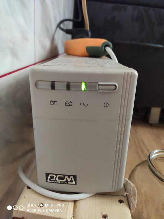 УПС б/у з новым акомулятором