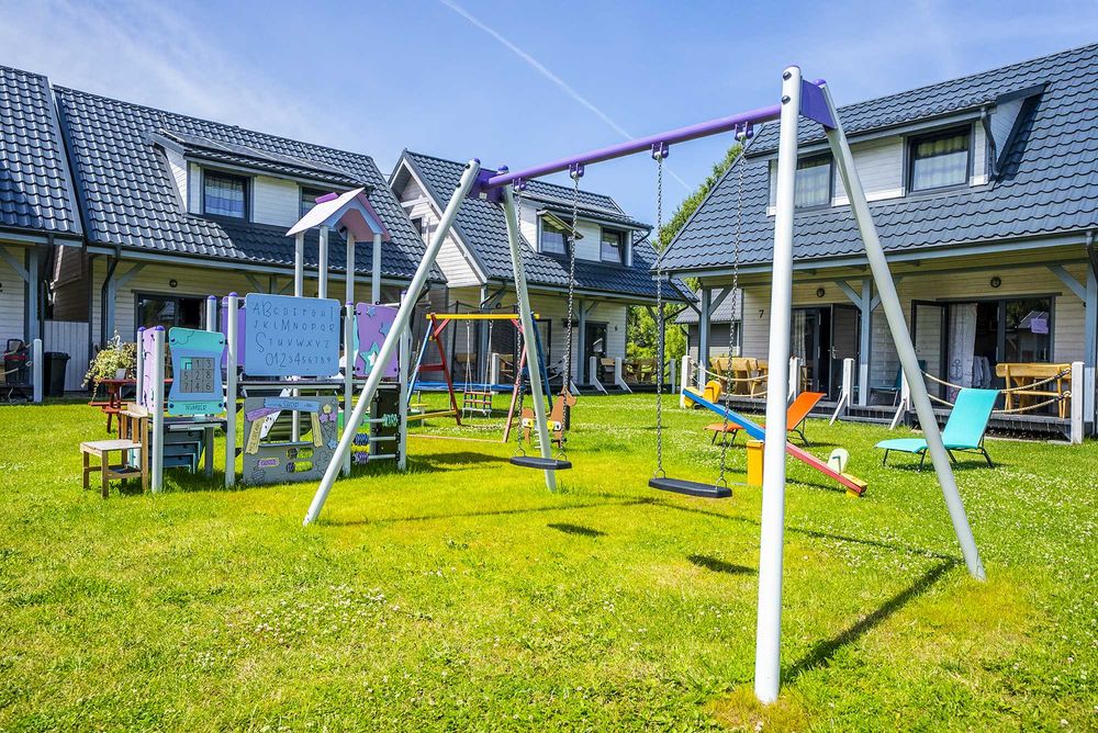 Domek 6 os. nad morzem z sauną balią jacuzzi melex plac zabaw siłownia rowery - Domki Marengo