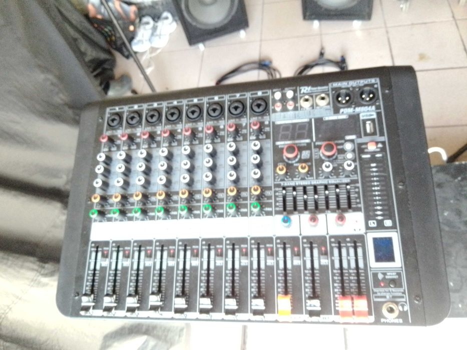 PA Completo, mesa amplificada + 2 colunas com 2x12" + 2 cabos