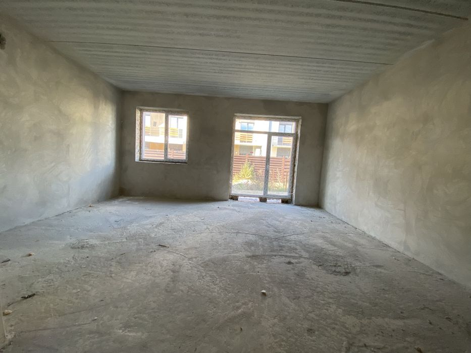 Просторий таунхаус 135 м² біля Калинової Слободи з гаражем та ділянкою