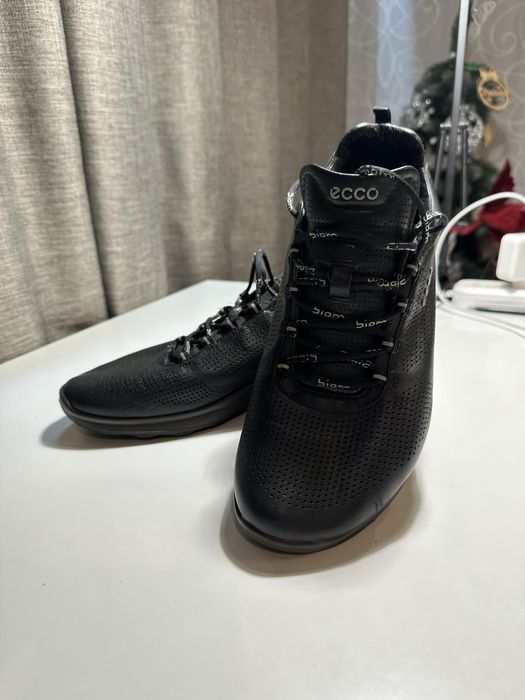 Чоловічі кросівки ECCO Biom з натуральної шкіри