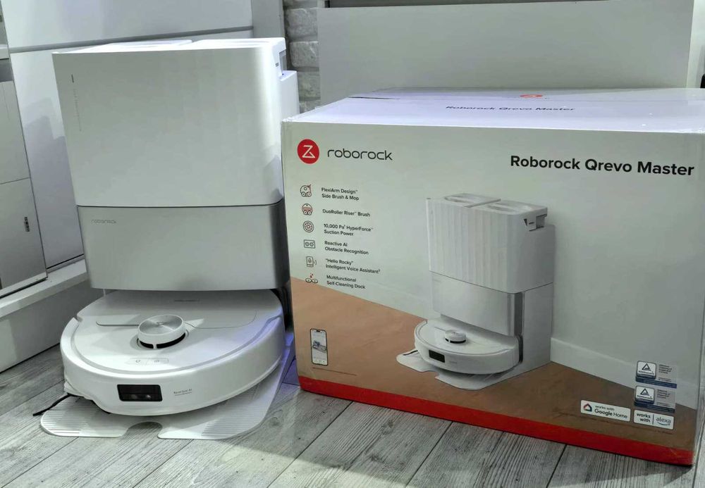 Roborock Qrevo Master robot odkurzający z funkcją wycierania i wysuwanym mopem, konstrukcja FlexiArm HyperForce