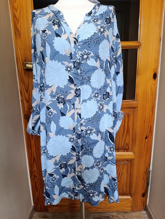 Długa wiskozowa bluzka koszulowa r.46/48/50  flora print.