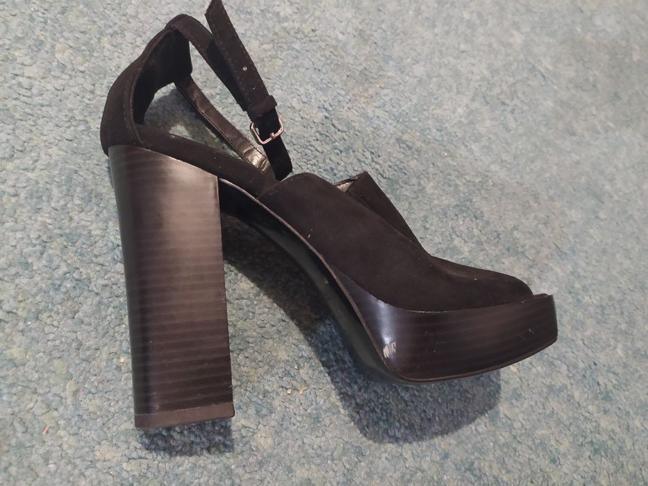 Buty damskie 36 Mango sandały