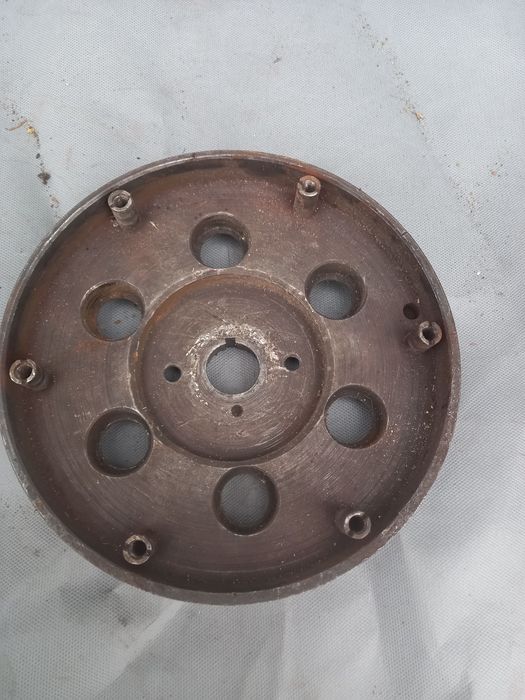 Koło zamachowe k750 m72 ural dniepr