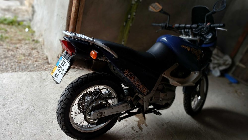 Мотоцикл BMW F650ST