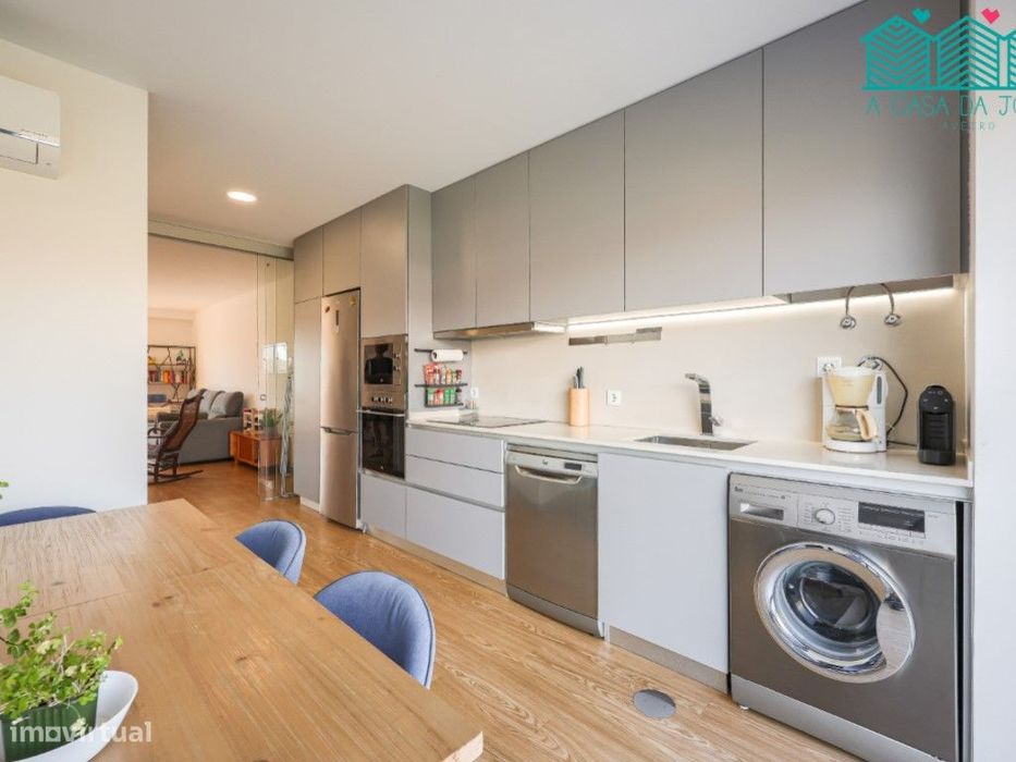 Apartamento T2 com Lugar de Garagem no Bairro do Liceu
