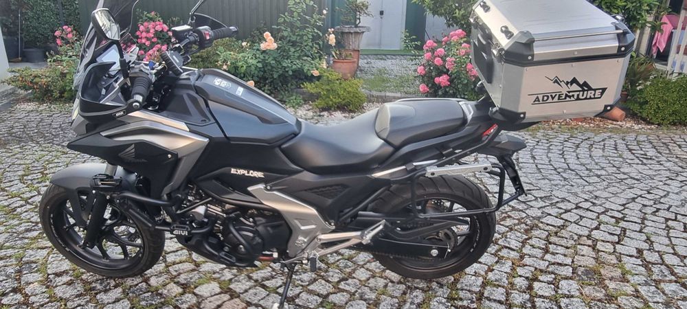 Honda NC750X | 10/2021 | 9.500 km | Extras completos | Estado irrepreensível