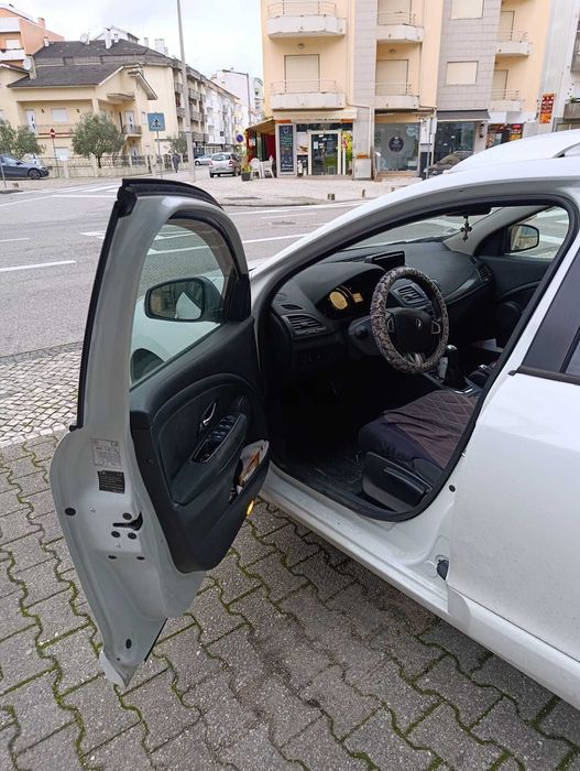 Renault Mégane III 1.5 dCi 90cv – 2012