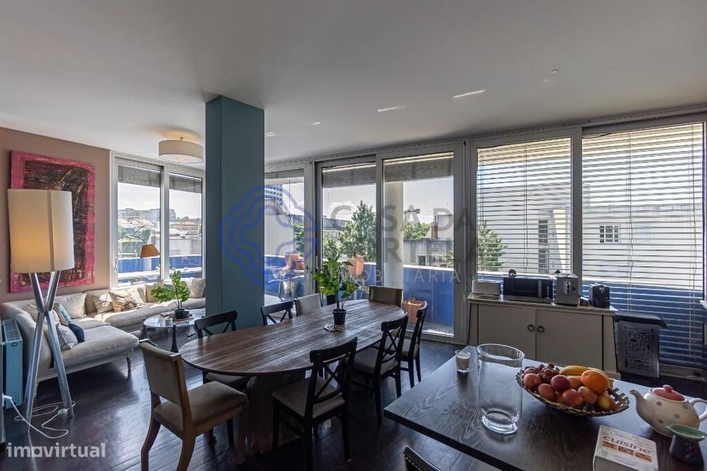 Excelente apartamento T5 rua de Serralves !Penthouse ! Terraço , 4 lug