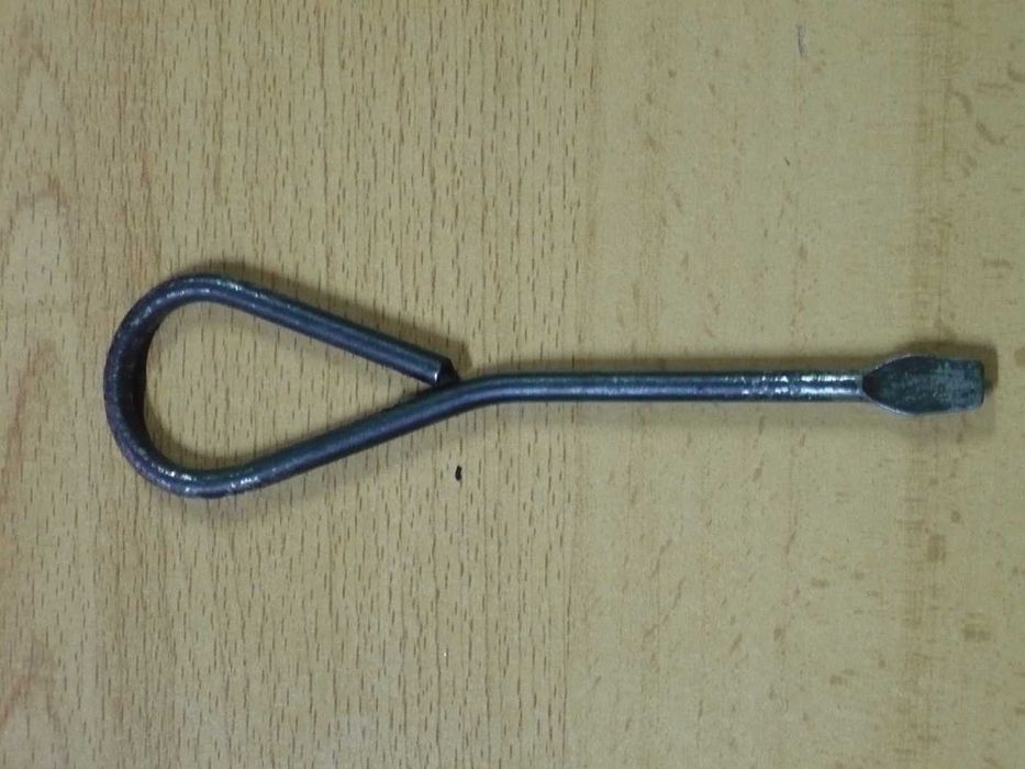Screwdriver for vintage Meccano sets