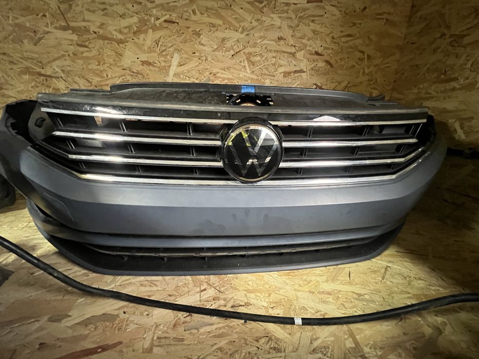 Передній бампер PASSAT B8 2019 - 2024 новий