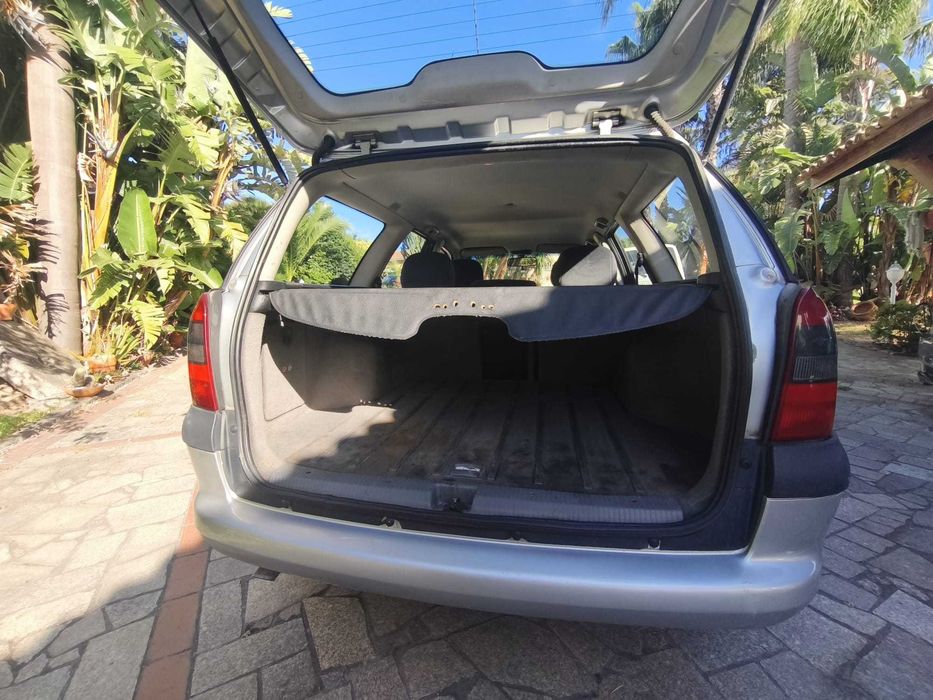 Opel Vectra Caravan Sport 2.0 DTi