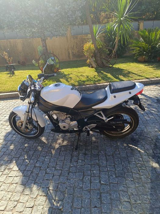 Mota 125  Daelim Roadwin