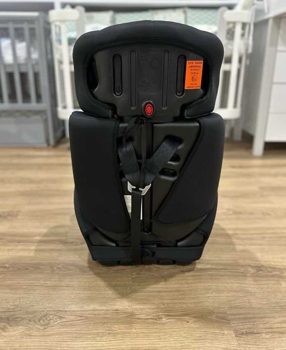 Автокрісло 1-12 років універсальне tilly 9-36 з бустером