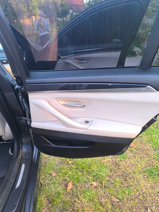 Продаж автомобіля BMW F10