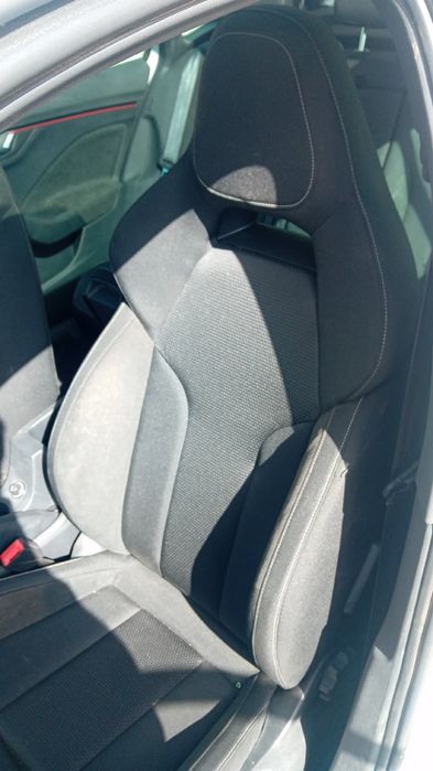 Conjunto de bancos SKODA Kamiq (NW4)